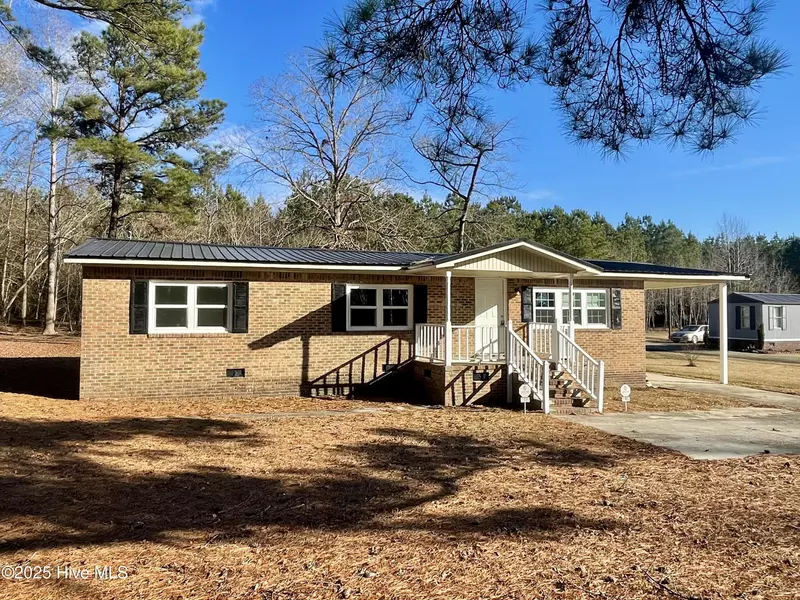 1995 Bear Trap RD, Williamston, NC 27892