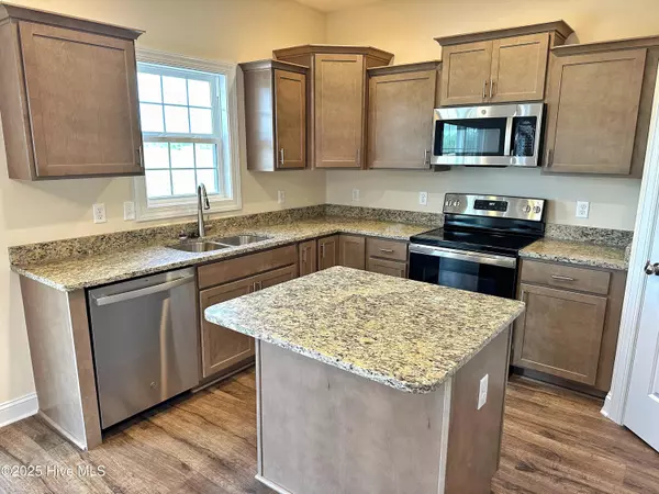 Jacksonville, NC 28546,639 Indigo Johnston DR