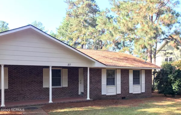 27 Mcfarland RD, Pinehurst, NC 28374