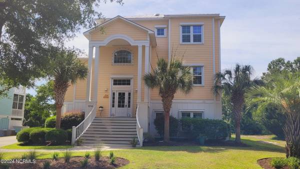 1014 Bennet LN, Carolina Beach, NC 28428