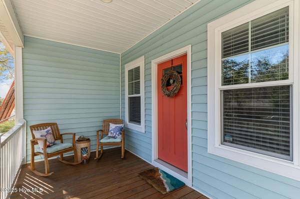 Oak Island, NC 28465,157 NE 16th ST