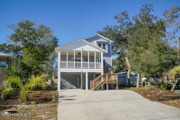 105 SW 11th ST, Oak Island, NC 28465