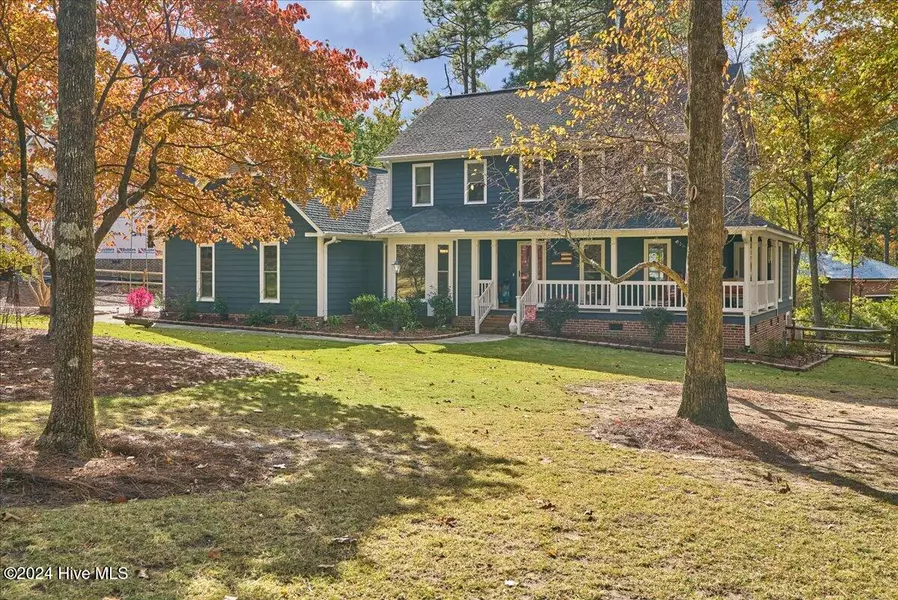 302 Lazar LN, Southern Pines, NC 28387