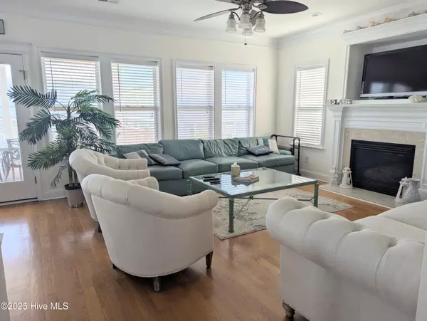 Ocean Isle Beach, NC 28469,390 E Second ST