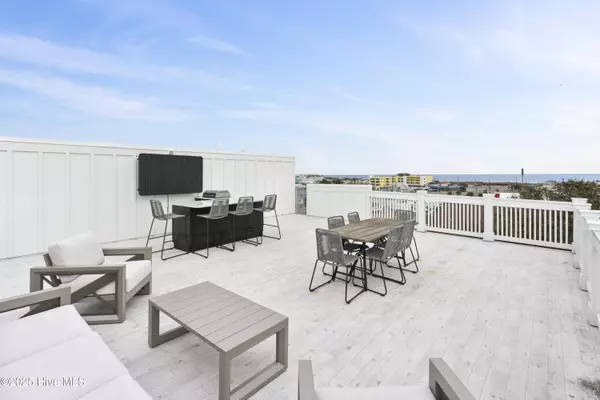 Carolina Beach, NC 28428,207 Florence AVE #2