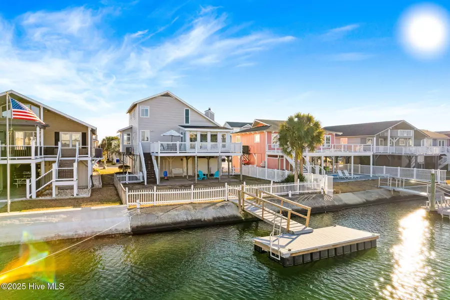 27 Newport ST, Ocean Isle Beach, NC 28469