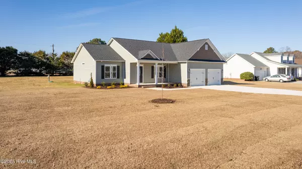 Clinton, NC 28328,21 Cedar View LN