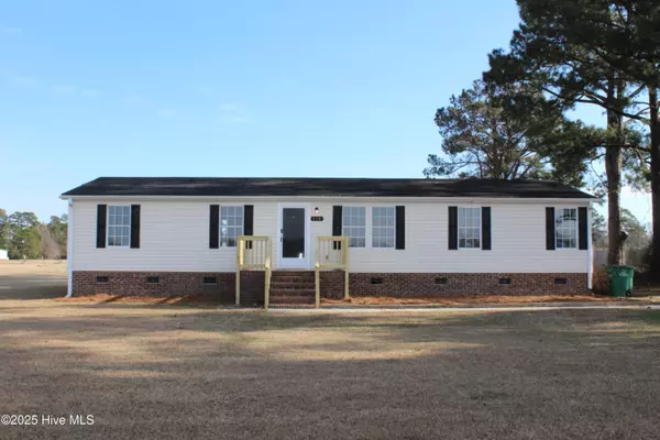 Hubert, NC 28539,110 Pittman RD