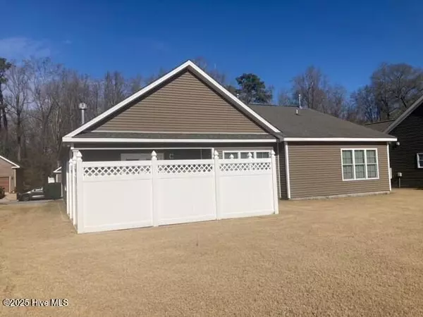 Winterville, NC 28590,516 Mary Lee CT