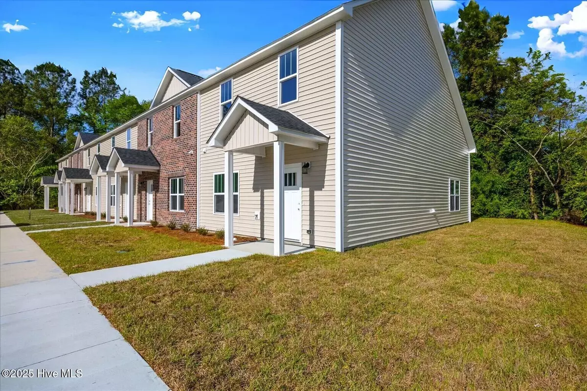 Leland, NC 28451,211 Lincoln Place CIR