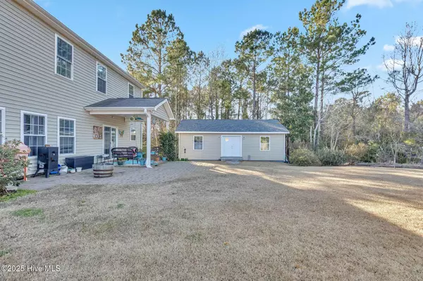 Swansboro, NC 28584,114 Cormorant DR