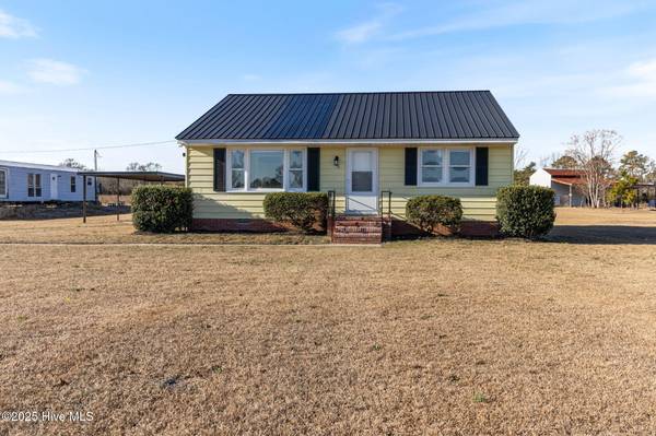 4106 Hugo RD, Grifton, NC 28530