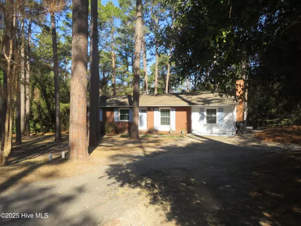 Southern Pines, NC 28387,535 W Rhode Island AVE