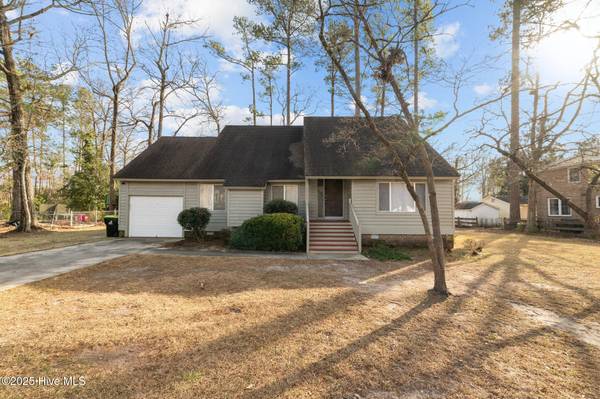 17 Running Branch DR, Havelock, NC 28532