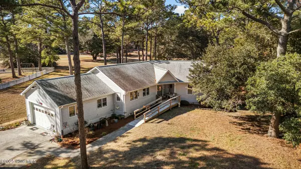426 Star Hill DR, Cape Carteret, NC 28584