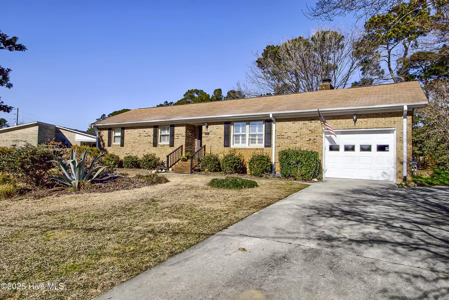 834 Billmark DR, Wilmington, NC 28409