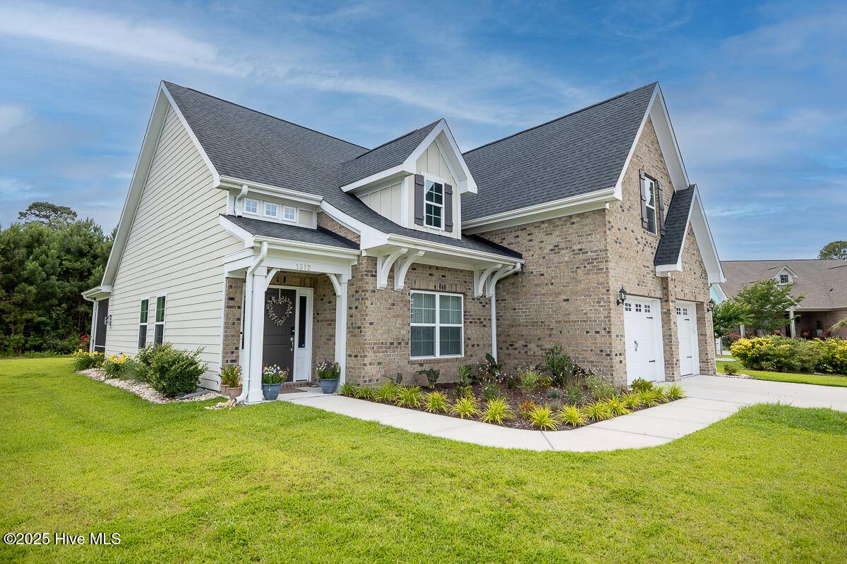 1512 Grove LN, Wilmington, NC 28409