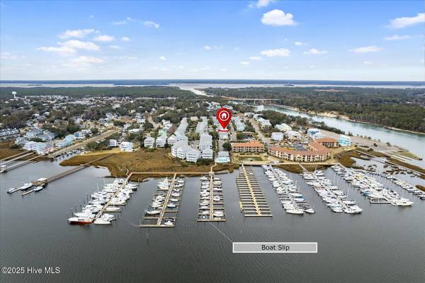 Carolina Beach, NC 28428,203 Silver Sloop WAY