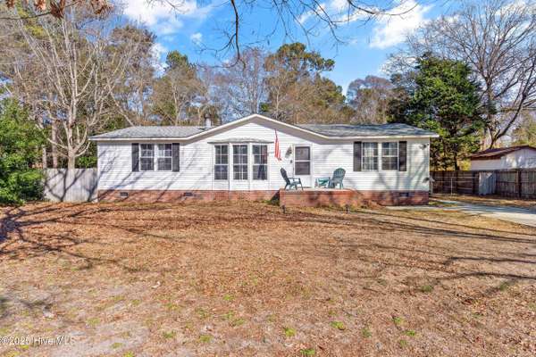 207 Moores Landing RD, Hampstead, NC 28443