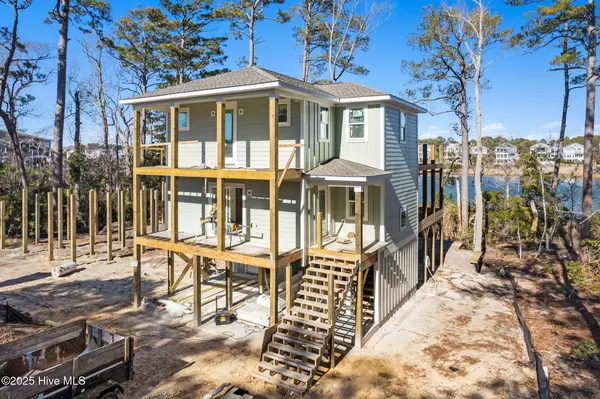 3706 E Yacht DR, Oak Island, NC 28465