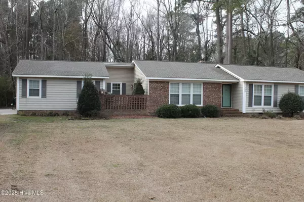 Whiteville, NC 28472,125 Elizabeth DR