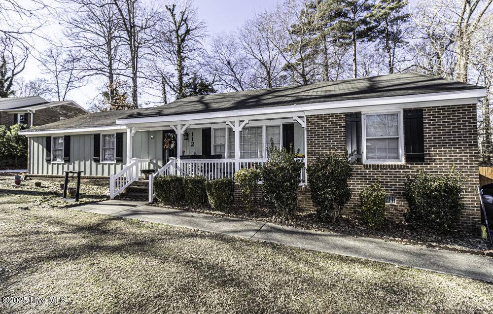 Roanoke Rapids, NC 27870,112 Mina DR