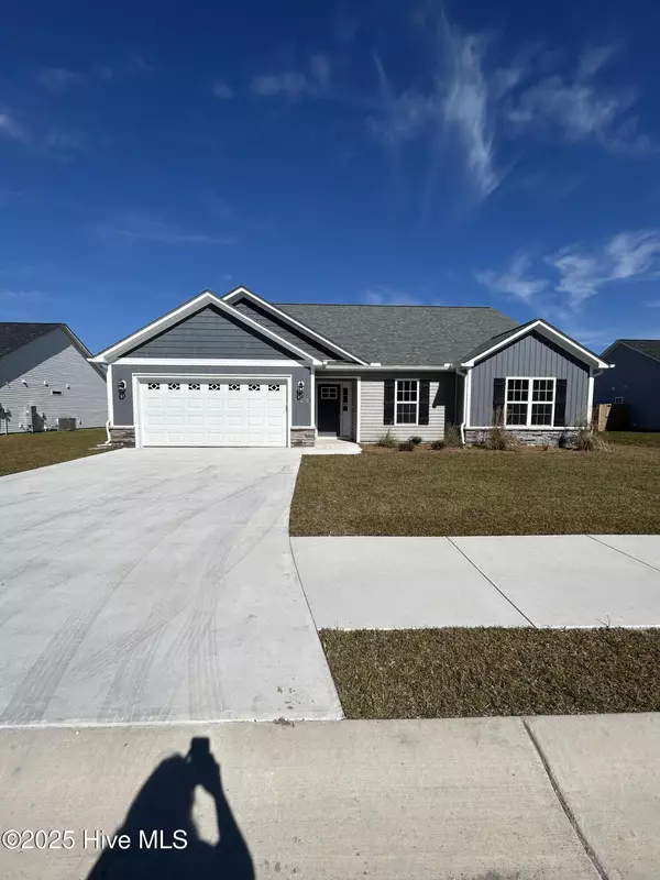 109 Tradition TRL, Newport, NC 28570