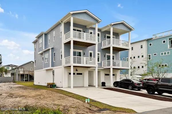 Carolina Beach, NC 28428,215 Spartanburg AVE #1