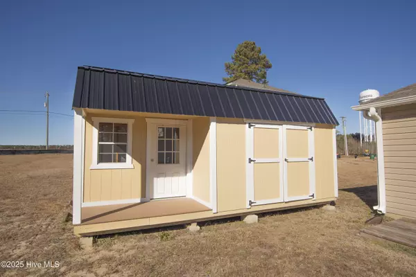 Tarboro, NC 27886,102 Zachary LN