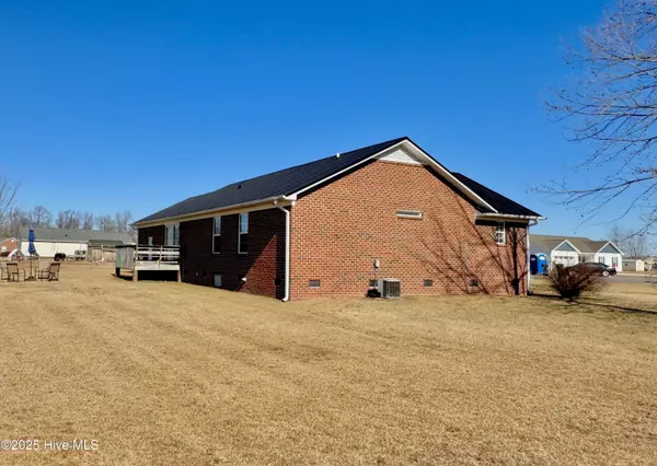 Deep Run, NC 28525,3057 Condor CT