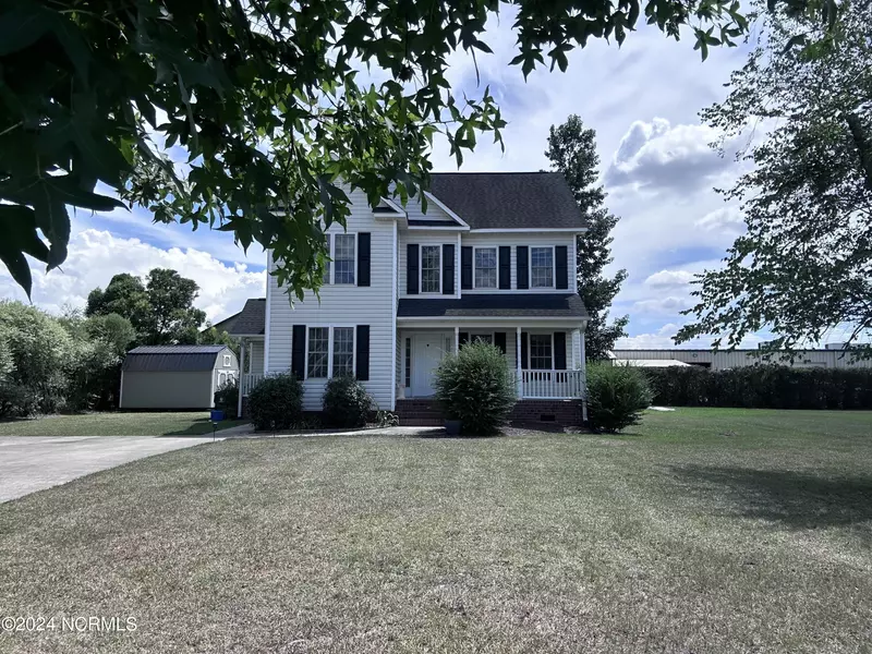 2553 Amanda PL, Winterville, NC 28590