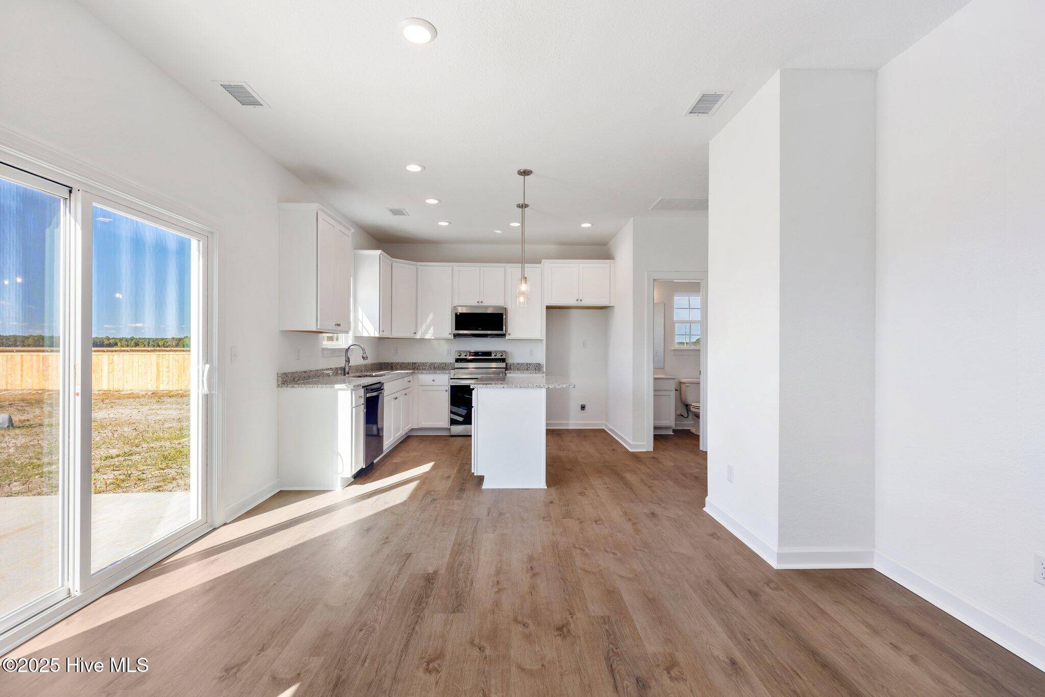 Shawboro, NC 27973,115 Yadkin DR