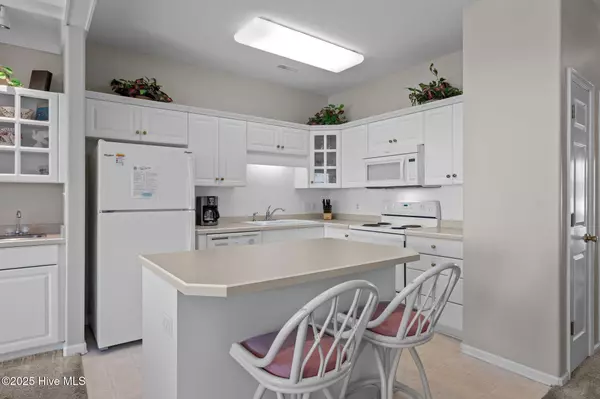 Emerald Isle, NC 28594,2913 Pointe West DR #A2
