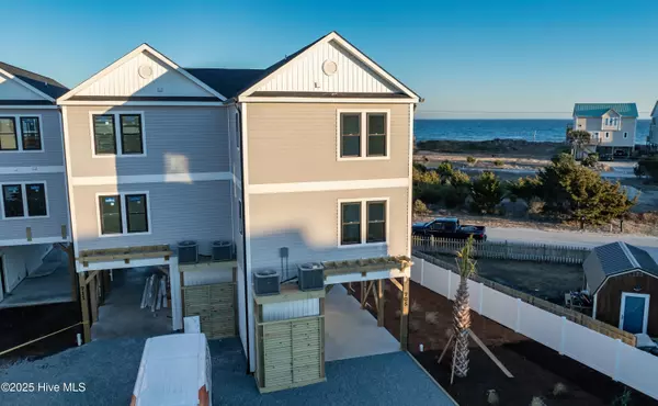 729 N Topsail DR, Surf City, NC 28445