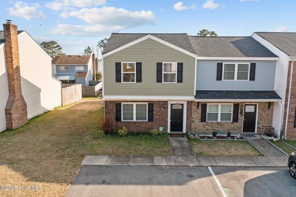 427 Myrtlewood CIR, Jacksonville, NC 28546