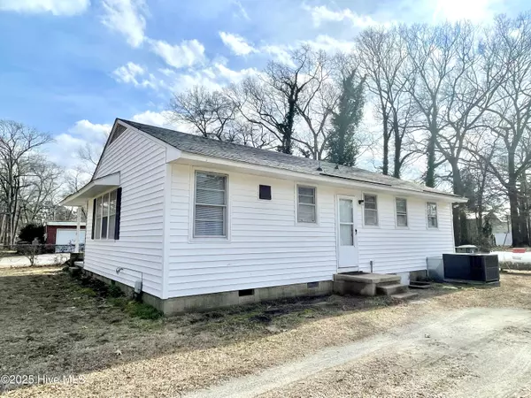 Grifton, NC 28530,552 Charles ST