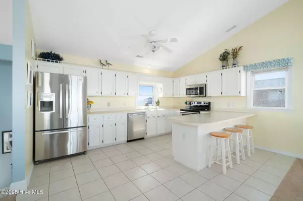 Emerald Isle, NC 28594,2616 Emerald DR
