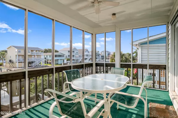 Holden Beach, NC 28462,146 Tarpon DR