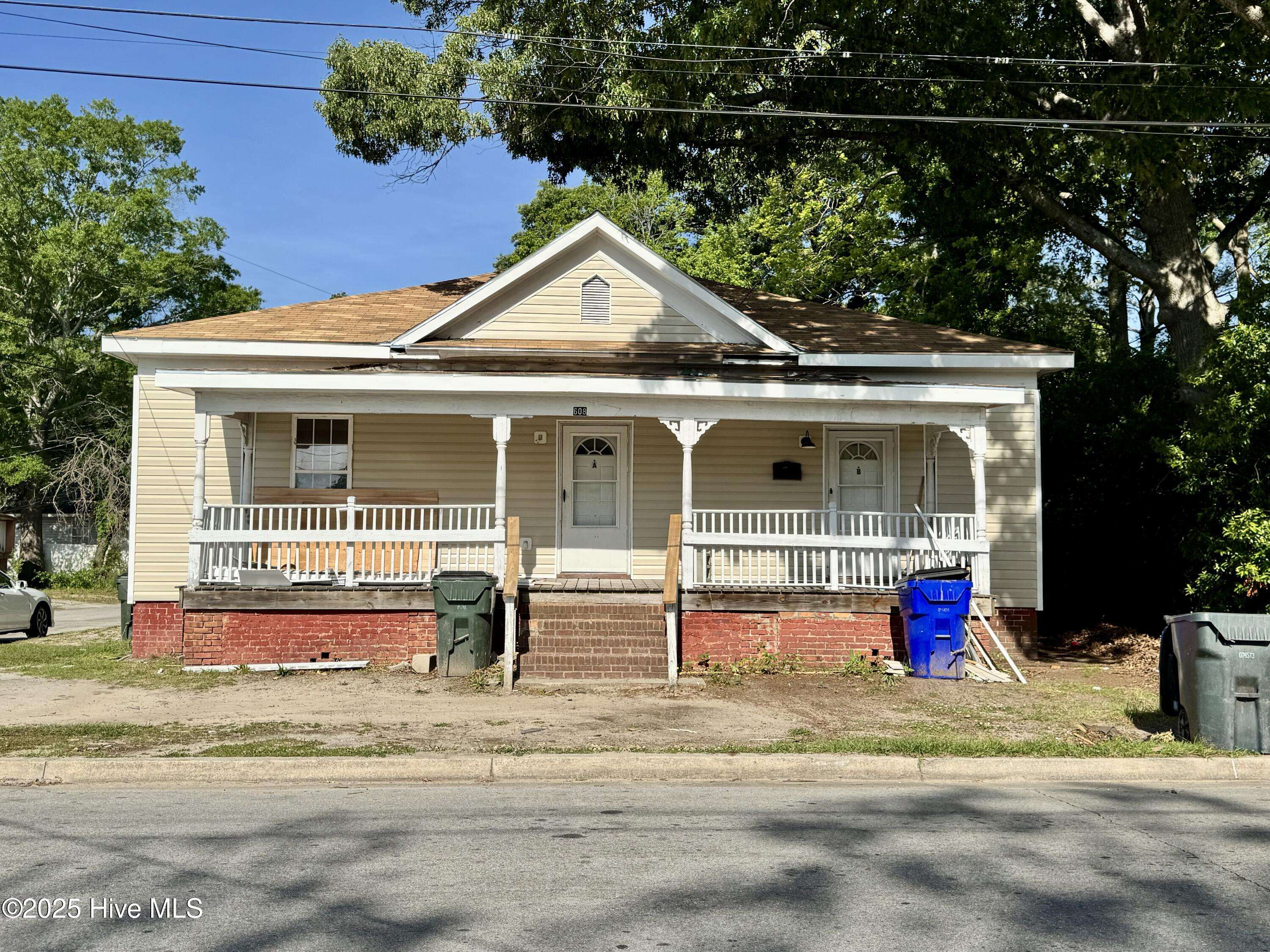 608 N East ST, Kinston, NC 28501