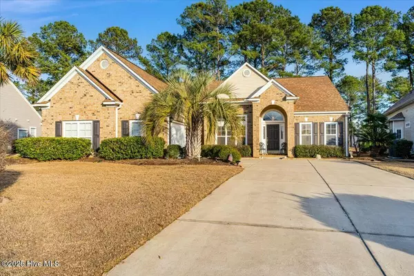 923 Meadowlands TRL, Calabash, NC 28467