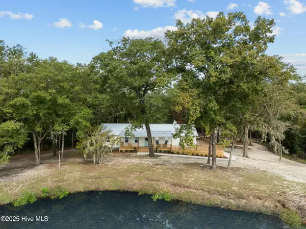 Burgaw, NC 28425,360 Fontanel Lake DR