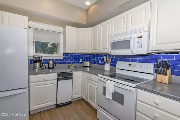 Bald Head Island, NC 28461,811 S Bald Head Wynd #B