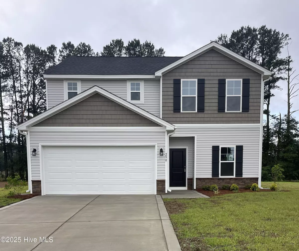 Raeford, NC 28376,290 Traveller WAY