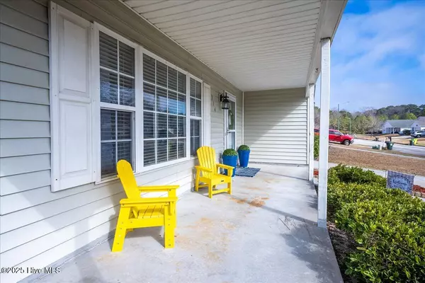 New Bern, NC 28560,214 Attmore DR