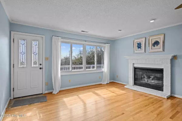 Emerald Isle, NC 28594,106 William ST