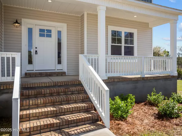 Hubert, NC 28539,301 E Ivybridge DR