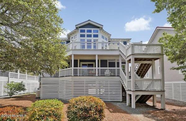 Oak Island, NC 28465,103 SE 74th ST