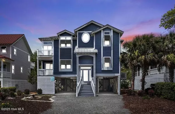 103 SE 74th ST, Oak Island, NC 28465