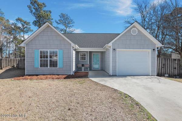 114 Bay Tree CIR, Hampstead, NC 28443