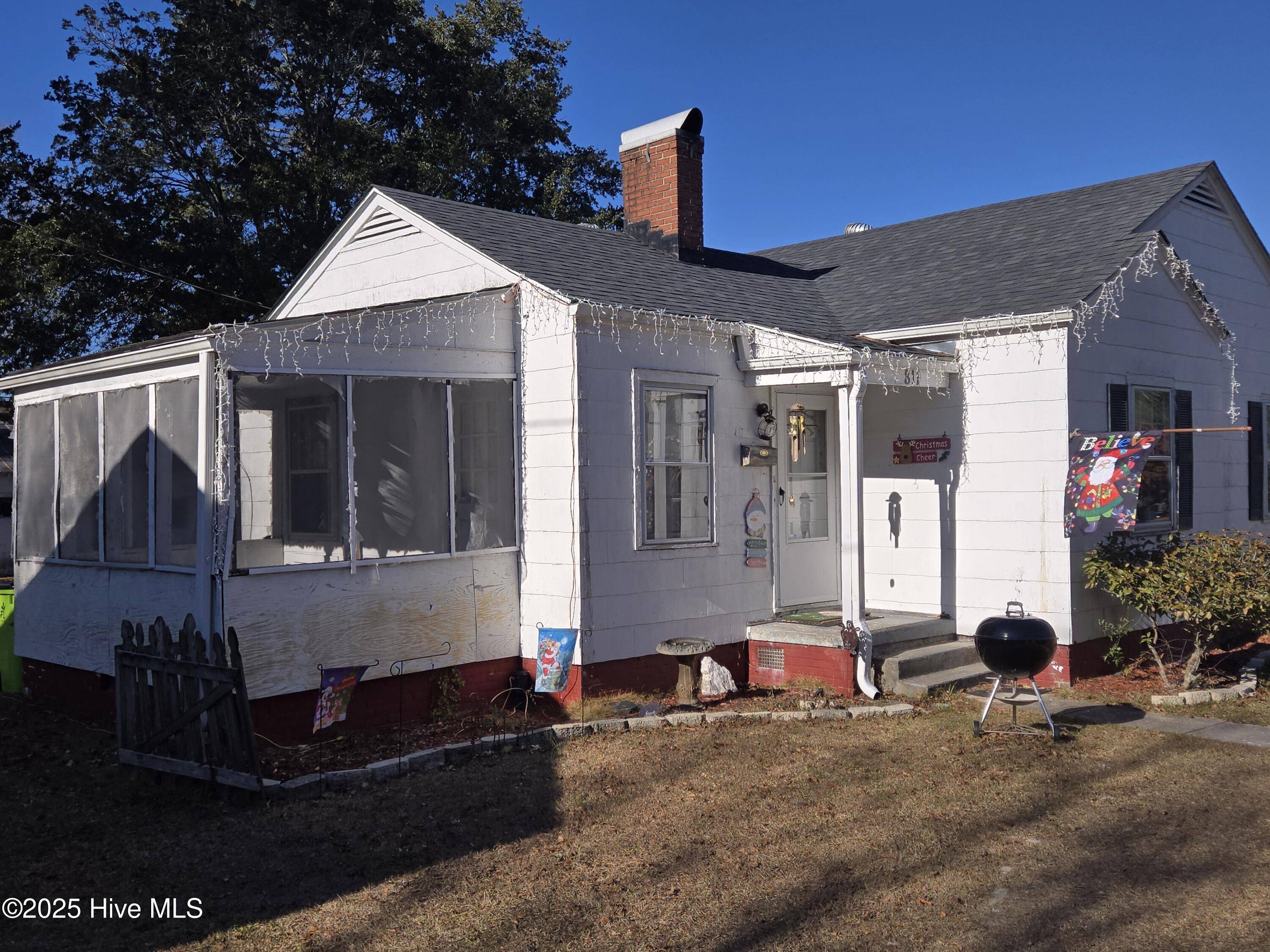 New Bern, NC 28560,811 Clark AVE